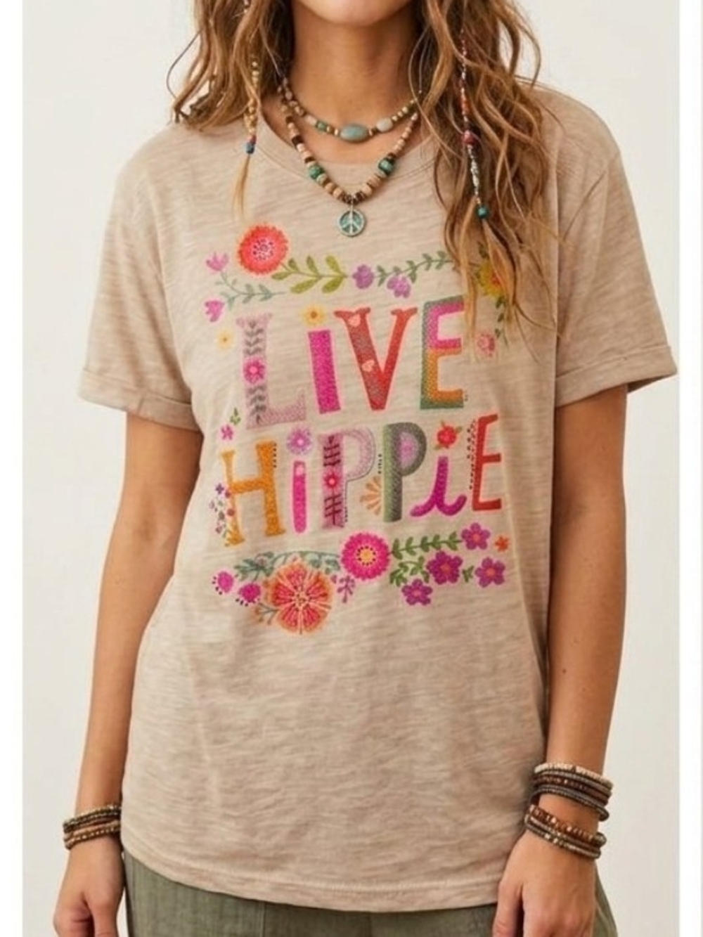 NATURAL LIFE Beige 'LIVE HIPPIE' Floral Graphic Tee Size M